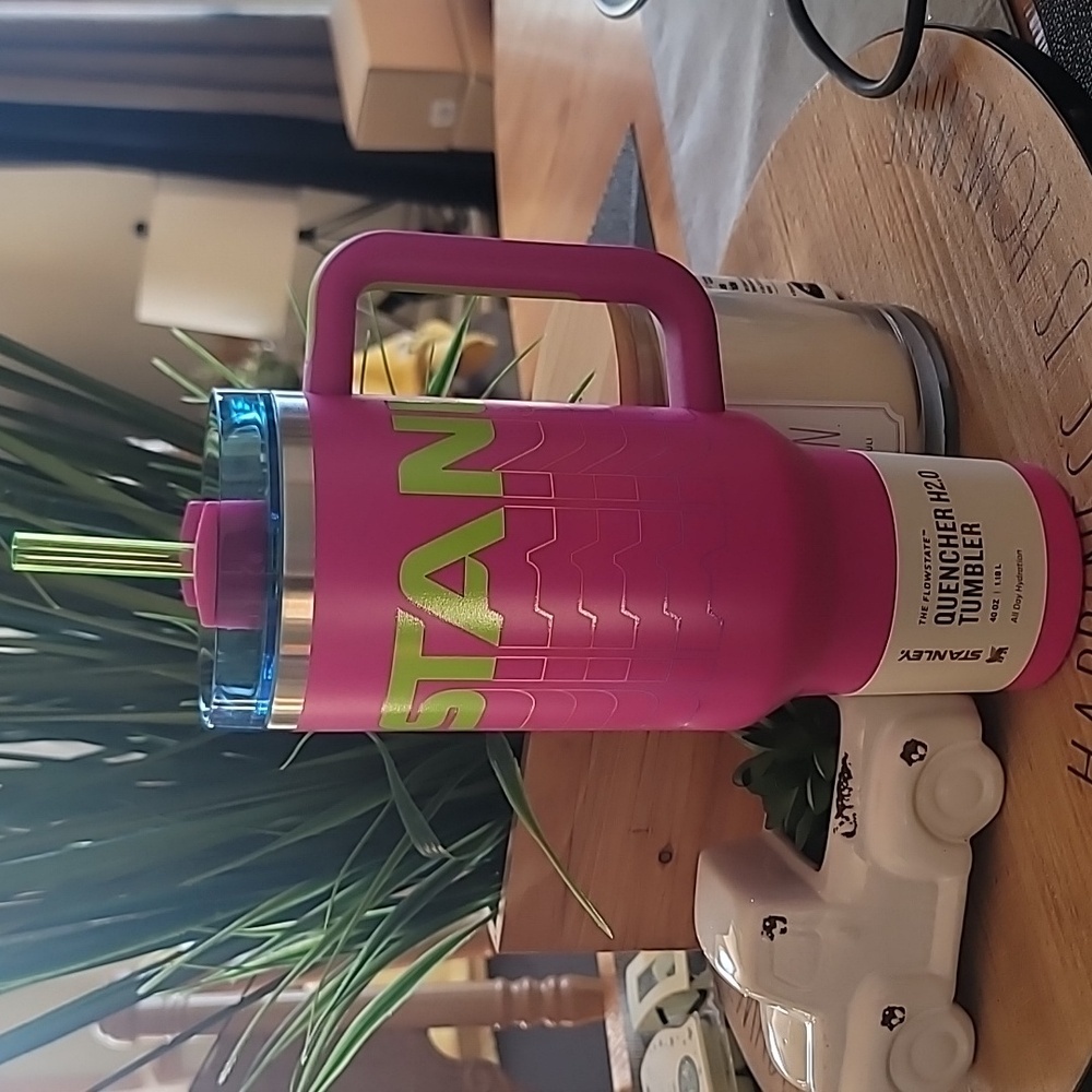 Stanley Quencher.